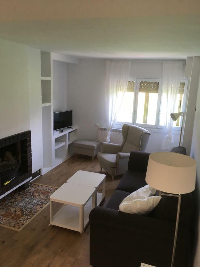 Ferienwohnung Ventana Al Pirineo Jaca Exterior foto